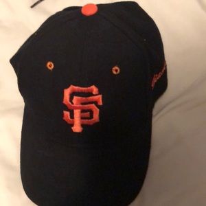 Basic giants hat